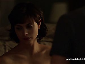 impressive Morena Baccarin looking jaw-dropping naked on film