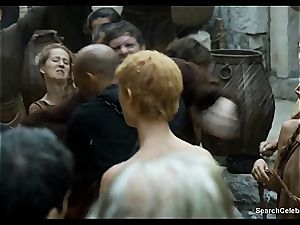 Lena Headey bares her nude body in Game of Thrones